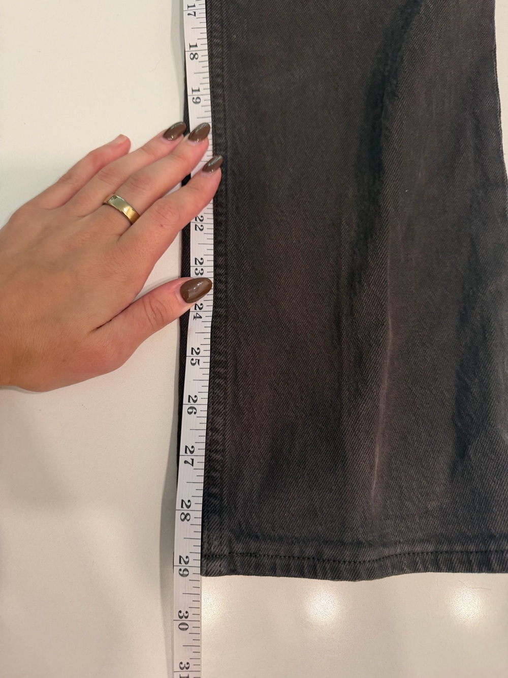 Abercrombie & Fitch 90s Straight Ultra High Rise Jeans in Deep Mocha Brown 28/6R - Picture 6 of 6